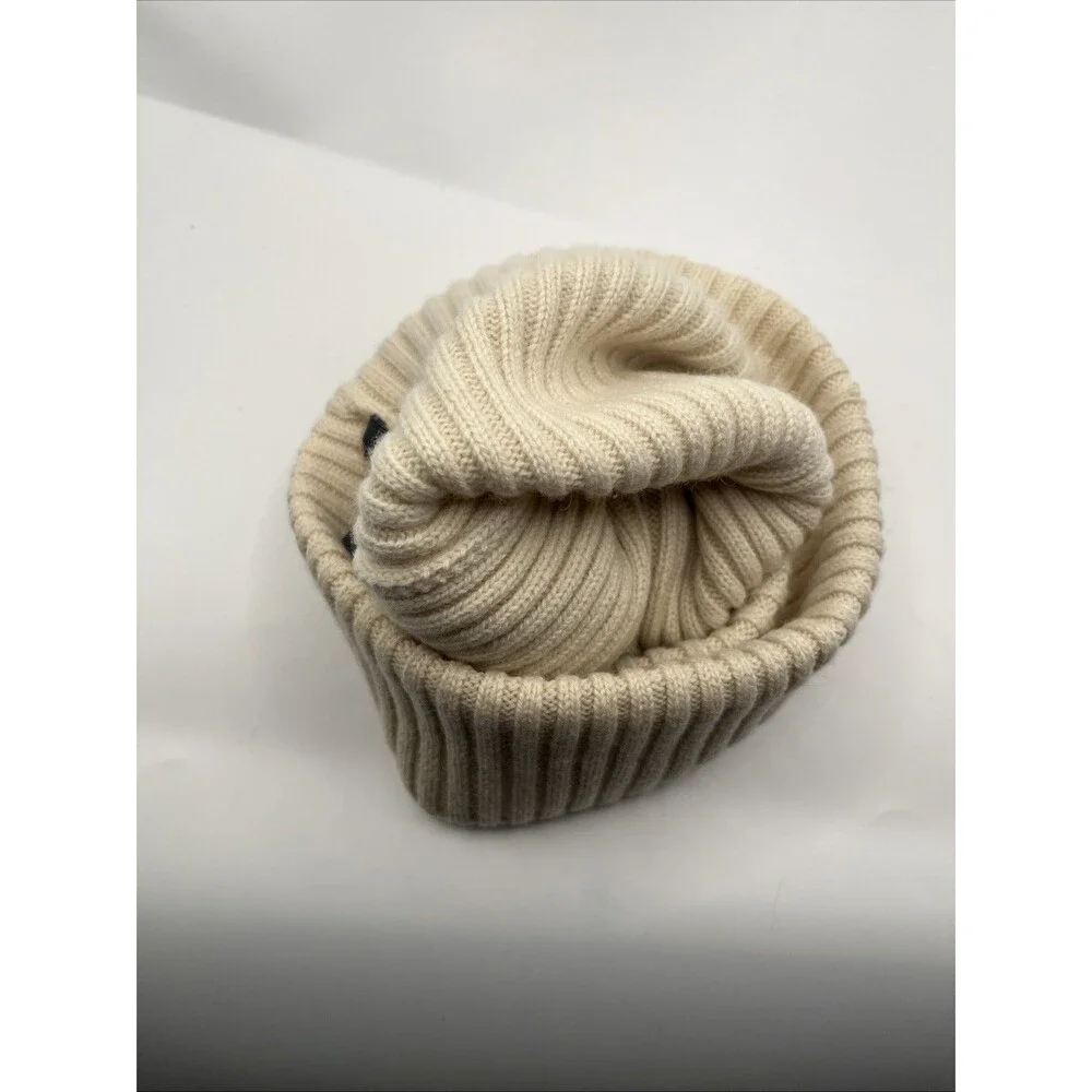 White Cashmere Beanie With Fox Fur Pompom Luxe Collection